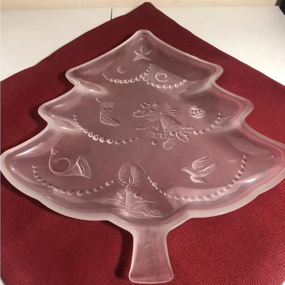Vintage MIKASA Crystal Frosty ￼Glass Christmas Tree Platter 13